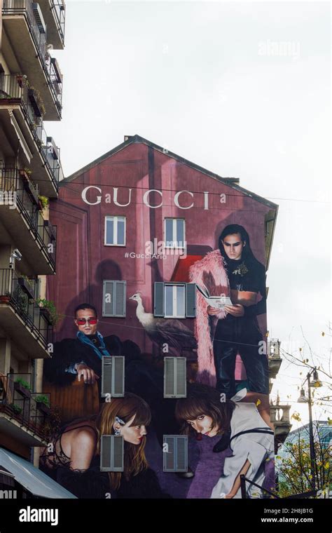 graffiti gucci milano
